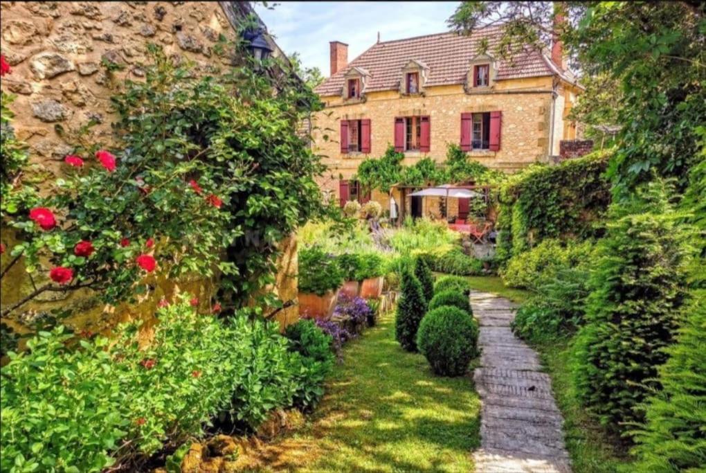 La Forge, Le Banquet Aux Eyzies Villa Les Eyzies Eksteriør billede